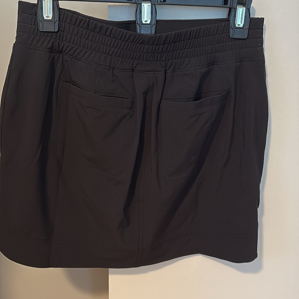 EUC Athleta Skort - Size 4 - Picture 3 of 11